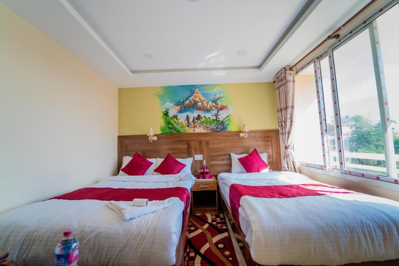 Hotel Royal Image ポカラ エクステリア 写真
