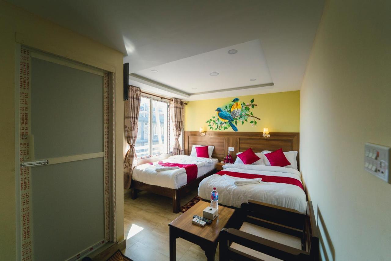 Hotel Royal Image ポカラ エクステリア 写真